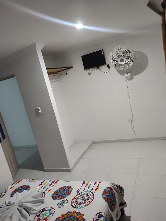 Hotel El Conde Βιλιαβισένσιο 0*,